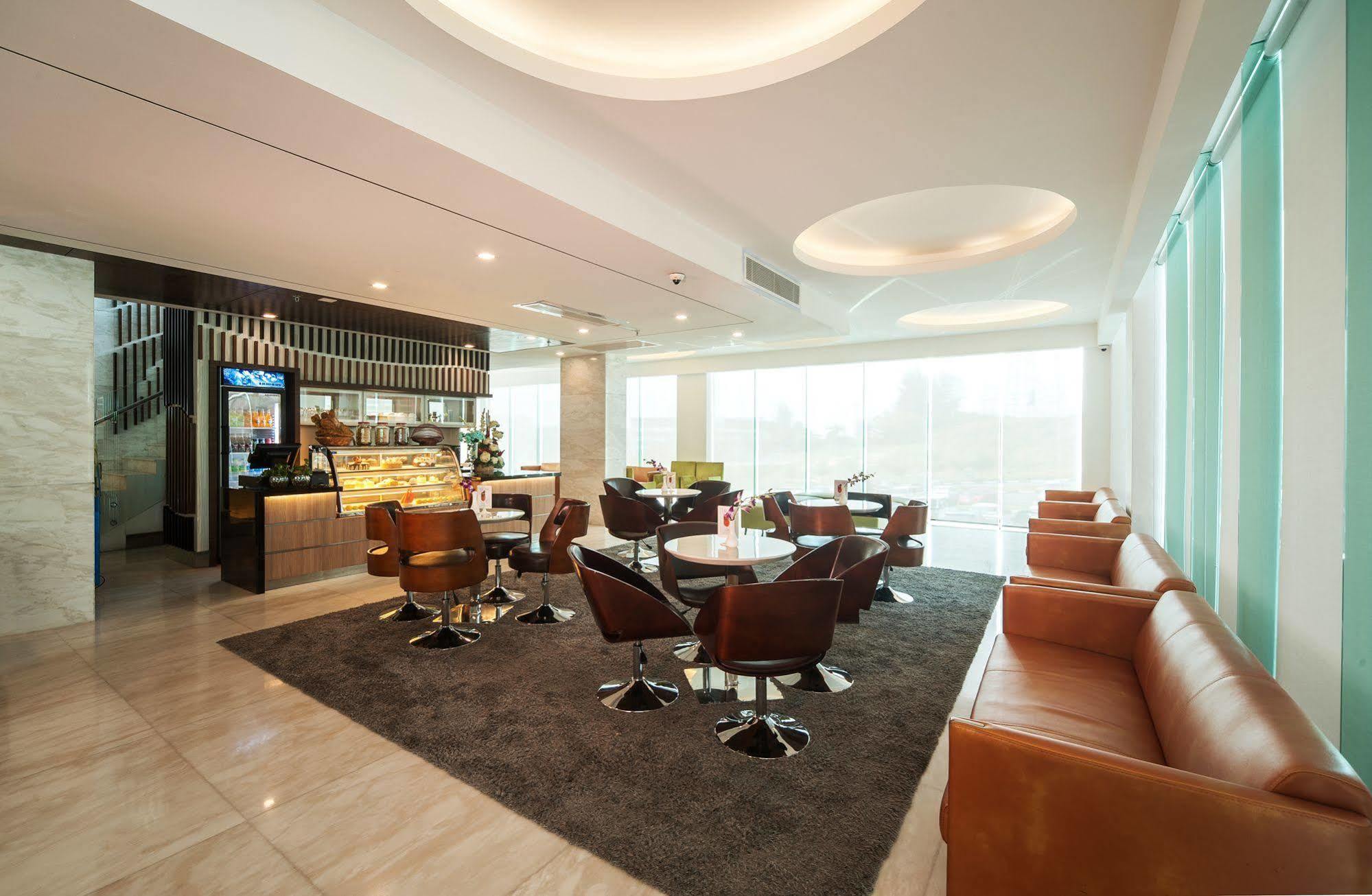Promenade Hotel Bintulu Eksteriør bilde