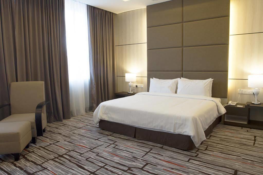 Promenade Hotel Bintulu Eksteriør bilde